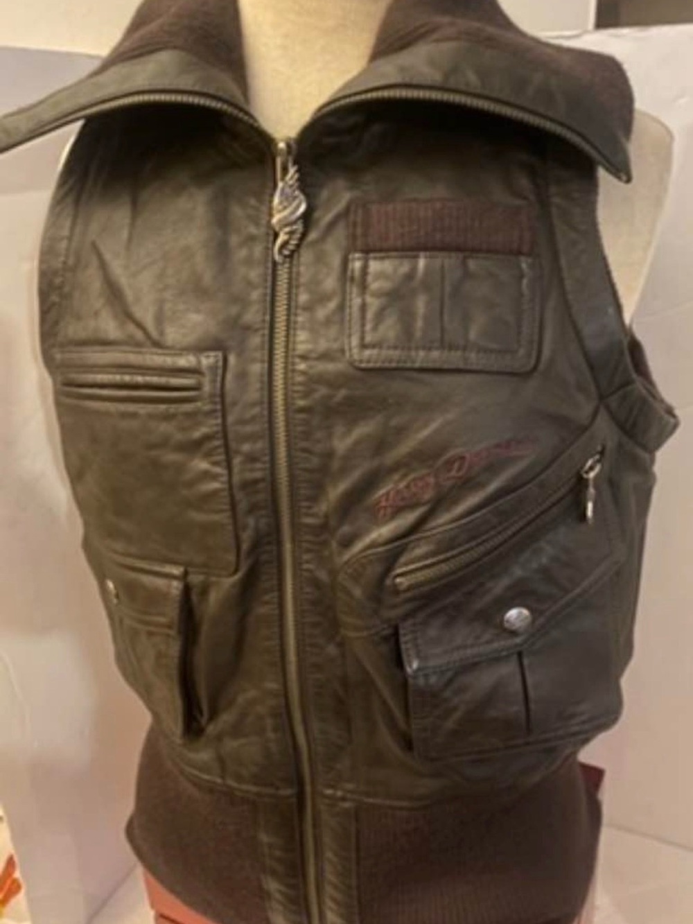 Harley-Davidson ladies Medium Brown Leather Zipper Vest